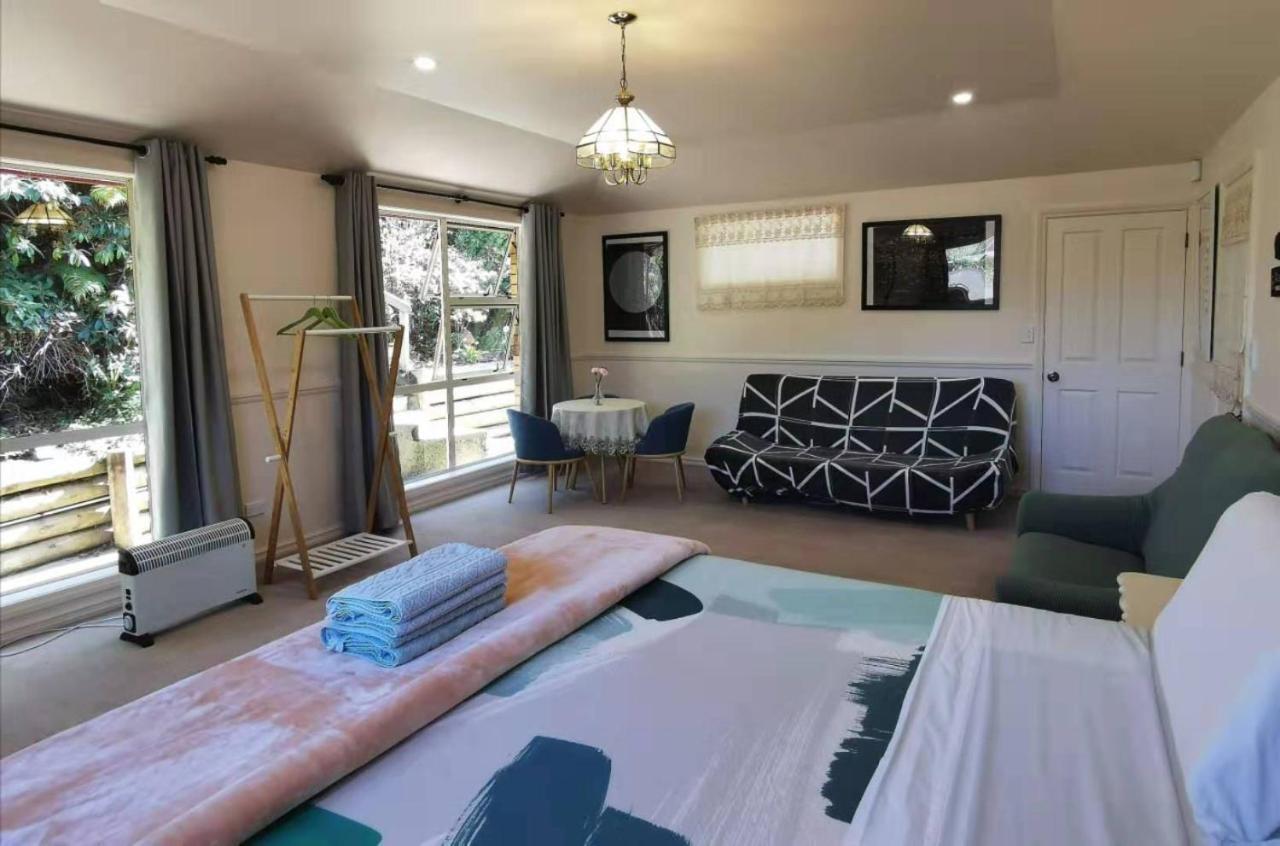 Large Private Room In Modern Stylish House Dunedin Extérieur photo