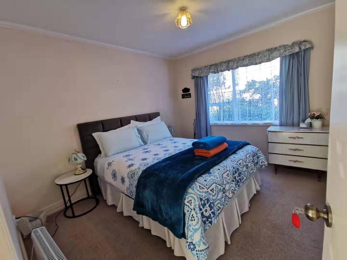 Large Private Room In Modern Stylish House Dunedin Extérieur photo